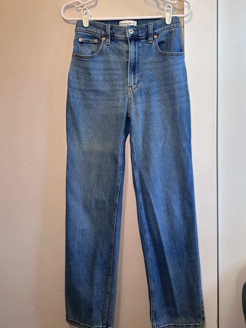 Abercrombie & Fitch Straight Leg Jeans in Classic Blue